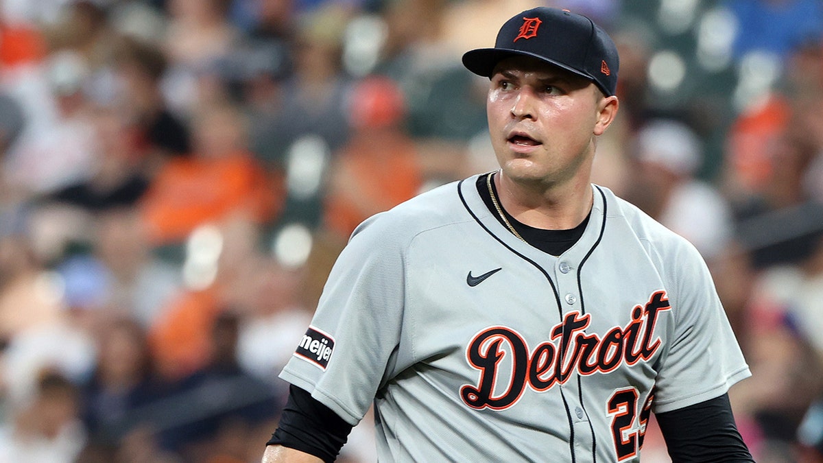 Tarik Skubal ends the inning against the Orioles