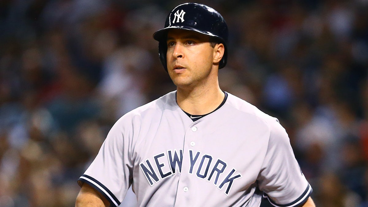 ডি'ব্যাকসের বিপক্ষে প্লেটে মার্ক টেক্সেইরা