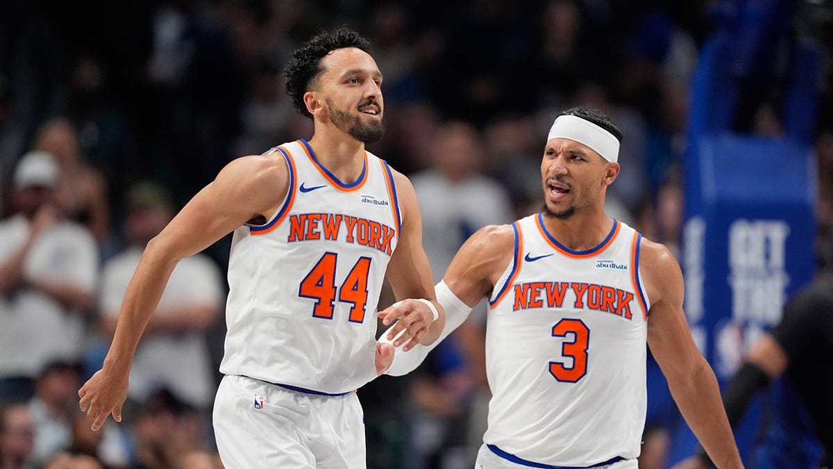 Knicks narrowly defeat Mavericks as offensive foul call in closing seconds sparks debate at george magazine