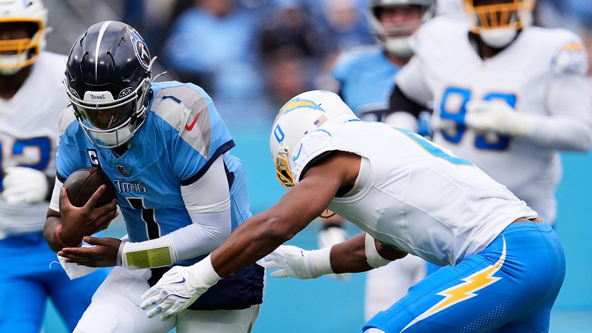 Diane Henley fought Cam Ward