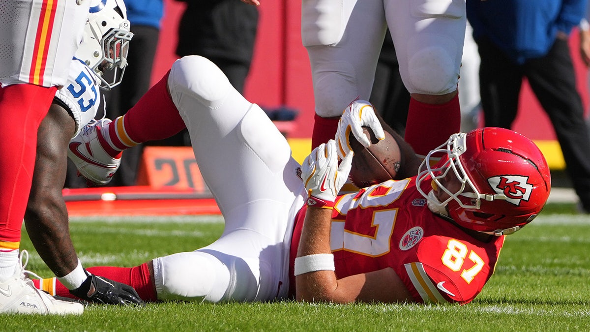 Questionable facemask penalty takes Travis Kelce touchdown off board at george magazine