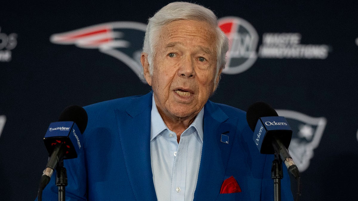 Robert Kraft at Mike Vrabel's press conference
