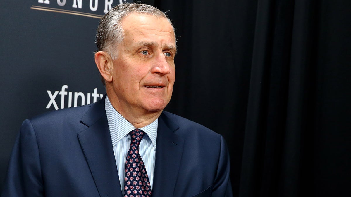 Paul Tagliabue astatine NFL Honors
