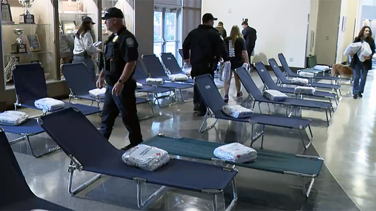 Beds at ammonia leak evacuation site in Oklahoma