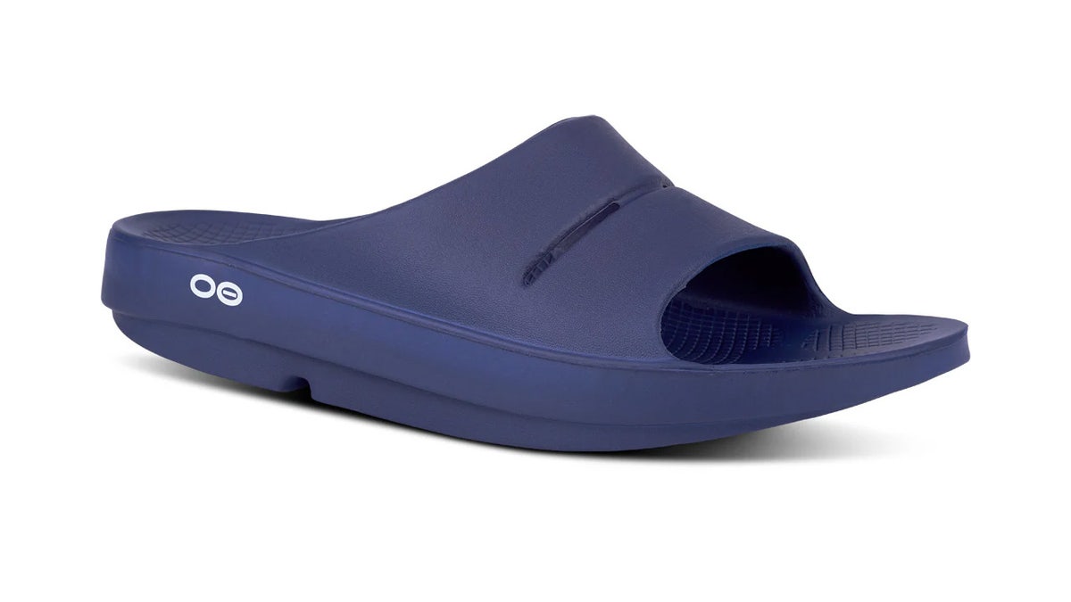 Recover from workouts or long days on your feet with these podiatrist-approved slides.