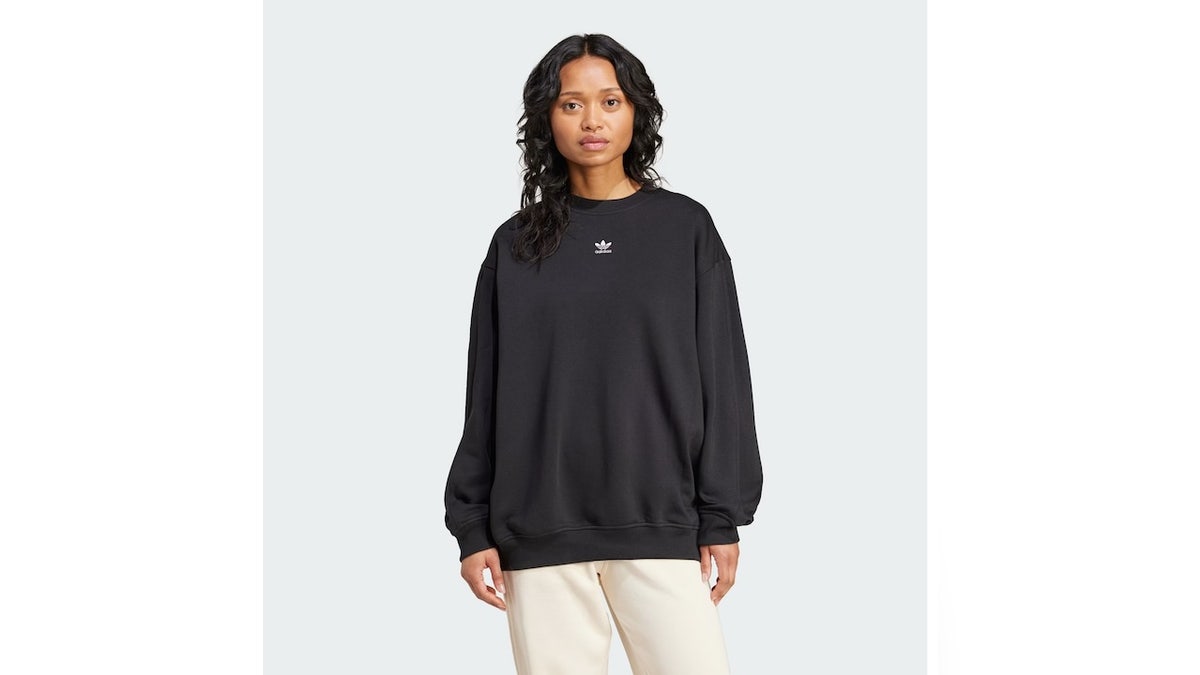 This easy to wear sweatshirt is all about comfort. 