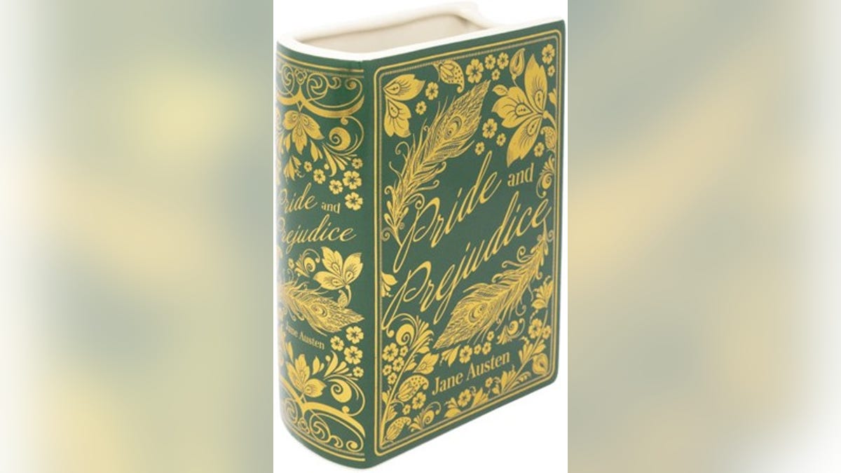 Best for: Readers who like to have flowers around