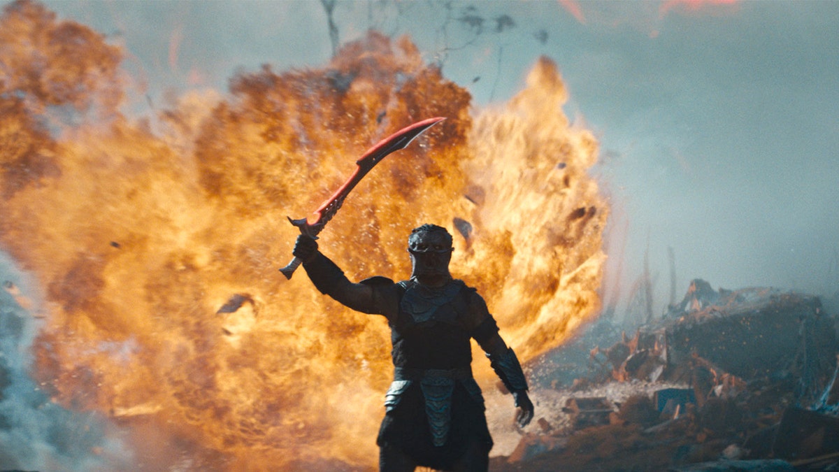 Dimitrius Schuster-Koloamatangi in Predator Badlands