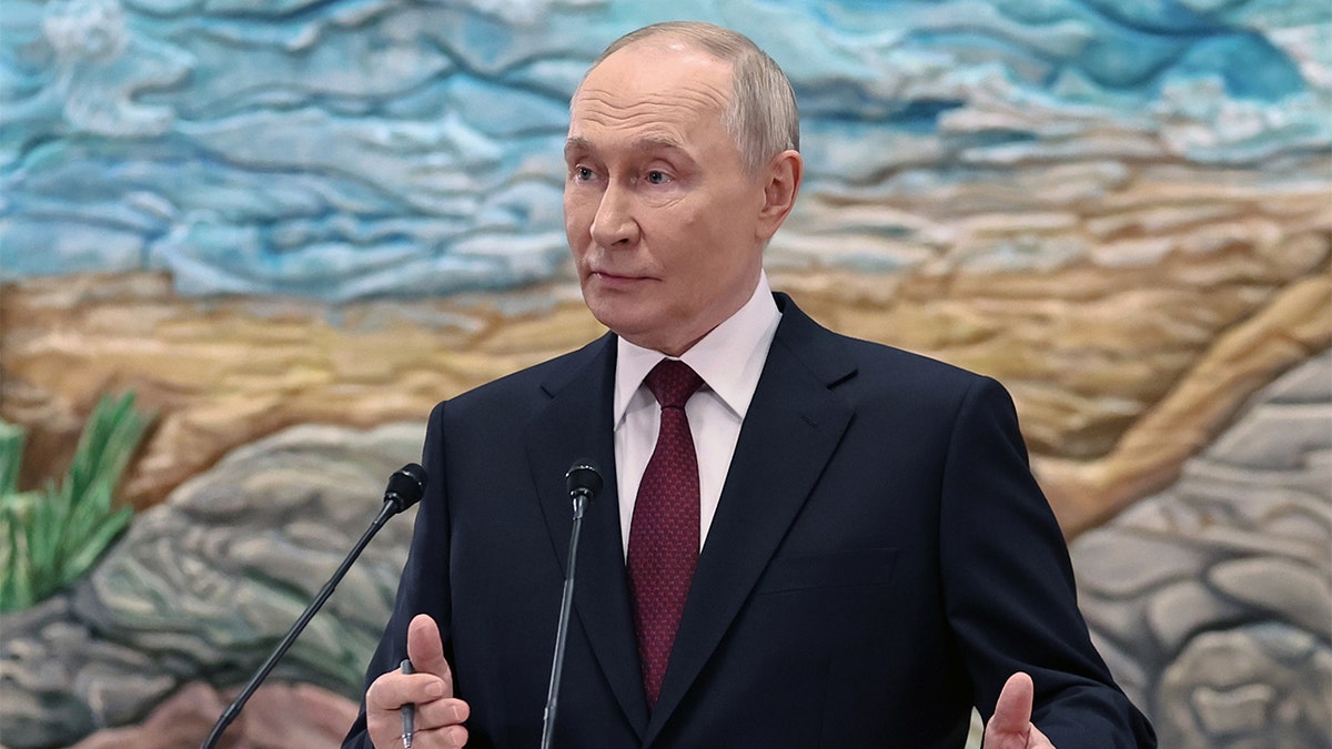 Putin uczestniczy w OUBZ w Kirgistanie.