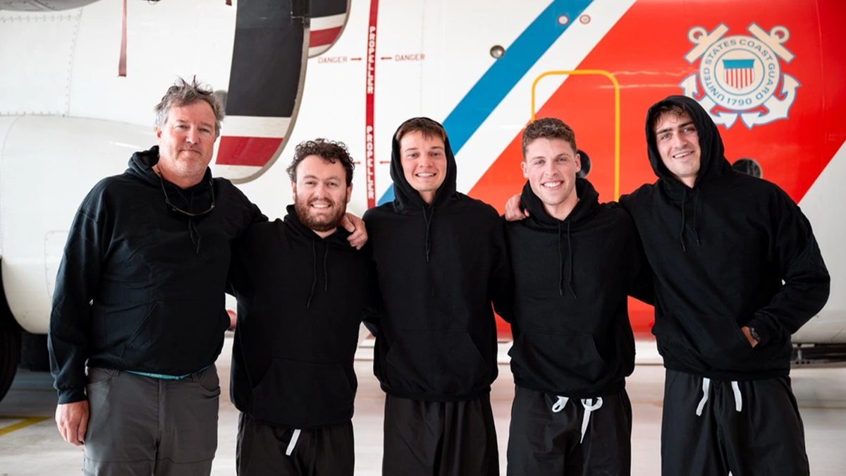 Sailors rescued from sinking boat