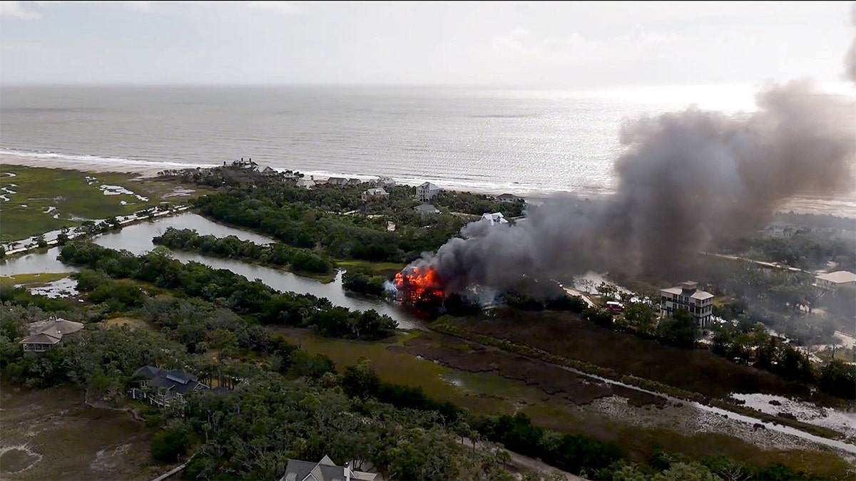 ‘We’re trapped!’: Panicked 911 audio from South Carolina fire where judge’s husband leapt to safety  at george magazine