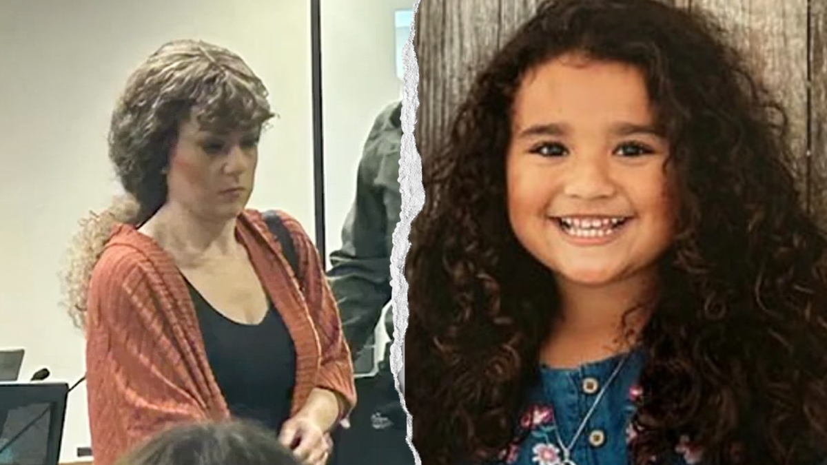 Ashlee Buzzard (L) and Melodee Buzzard (R)