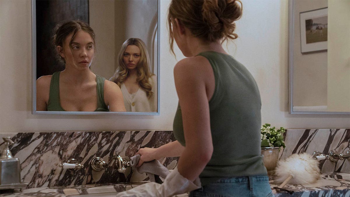 Sydney Sweeney and Amanda Seyfried in The Housemaid