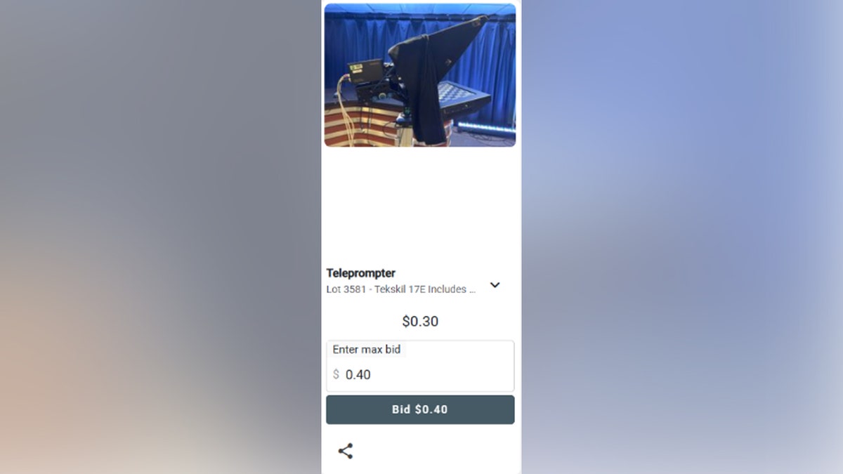 Oferta na teleprompter za 40 centów.