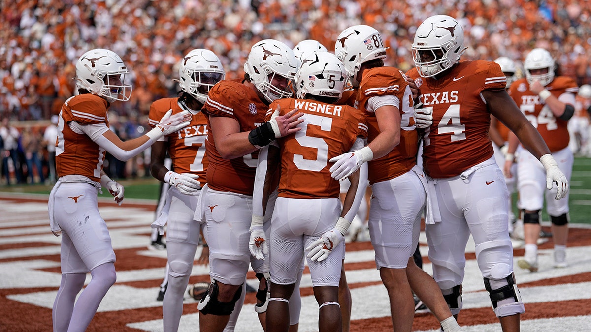 Texas Longhorn's celebrate touchdown