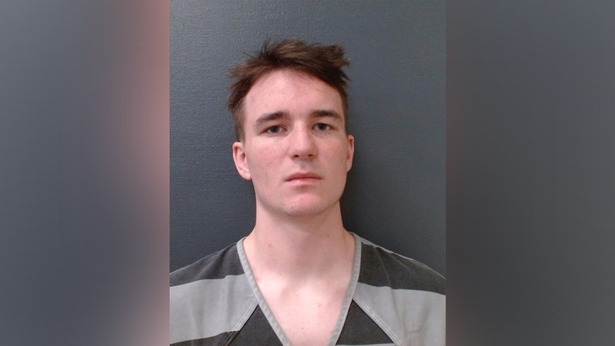 chory-działka-haiti-tanner-christopher-thomas