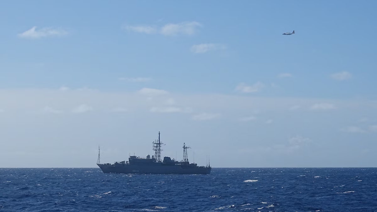 A Russian military ship off the coast of Honolulu