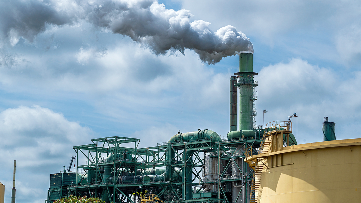 Valero refinery smokestack