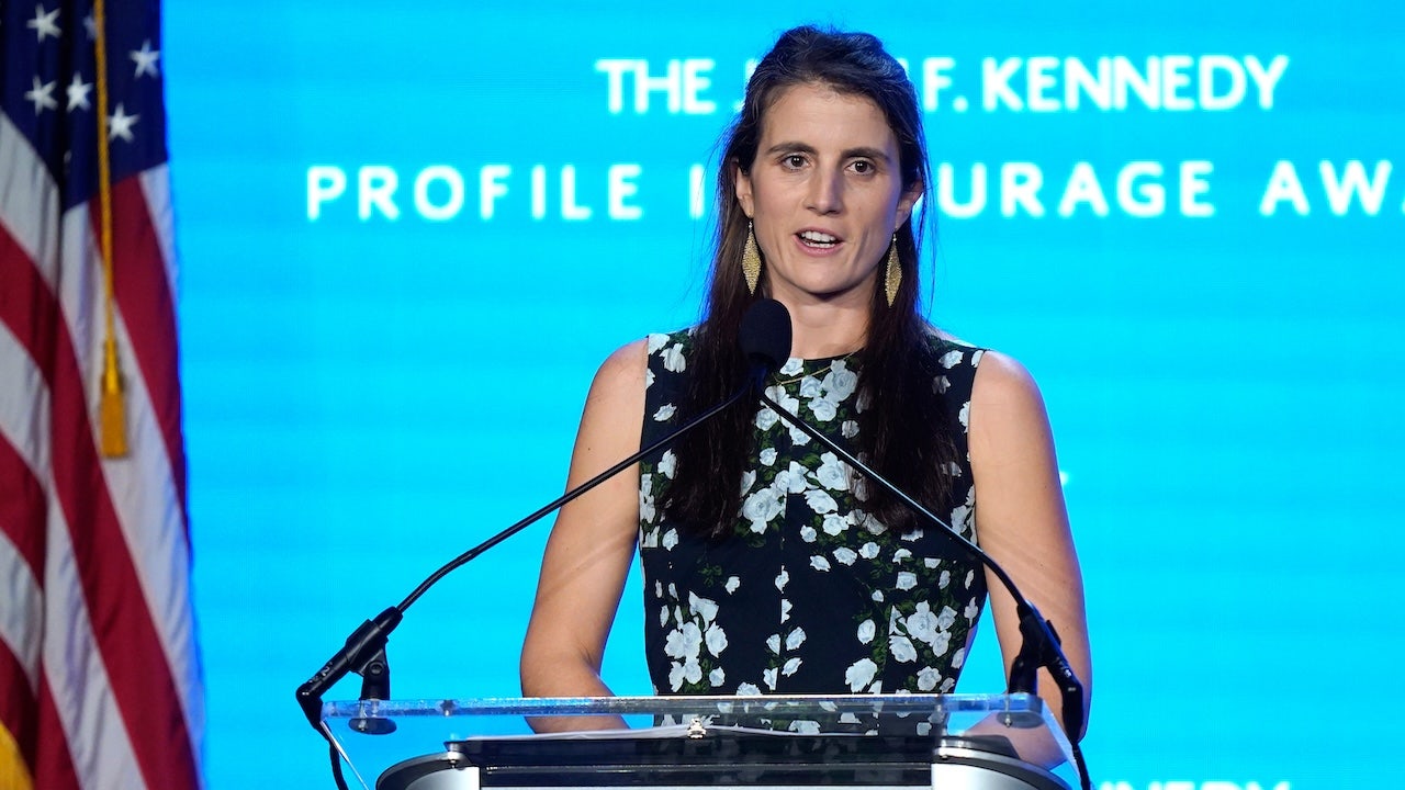 did tatiana schlossberg smoke cigarettes Aggressive cancer warning signs revealed after JFK’s granddaughter's diagnosis Tatiana Schlossberg, granddaughter of JFK,