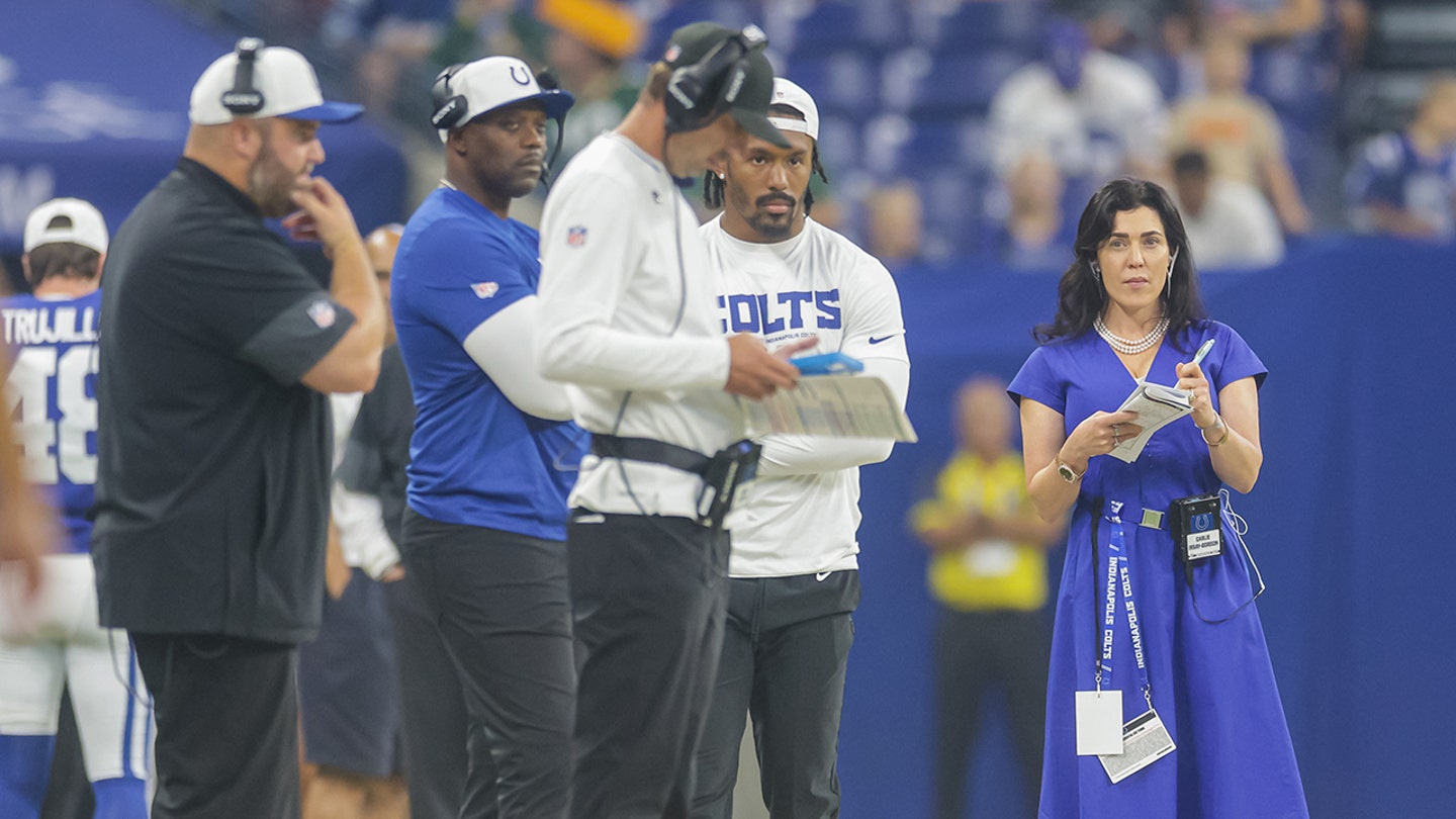Colts' Daniel Jones impressed by owner Carlie Irsay-Gordon's gameday headset routine, hands-on approach