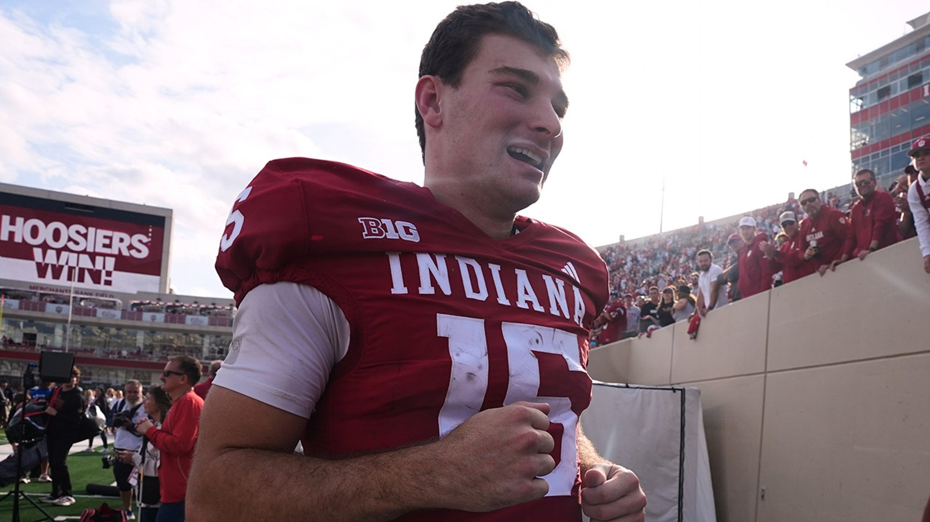 Indiana's Fernando Mendoza wins 2025 Heisman Trophy