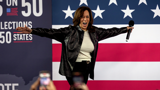 Un antiguo miembro del Partido Demócrata suelta una bomba sobre la posición que ocupaba « Harris » en una encuesta secreta para elegir a los sustitutos de « Biden »