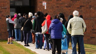 California El ayuntamiento da marcha atrás en su amenaza de imponer una multa diaria de 20 000 dólares al banco de alimentos de un pastor tras la avalancha de apoyo recibido