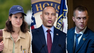 Reporter's Notebook: Dem rebels expose cracks in Jeffries’ House leadership