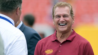 Ex-NFL star reflects on the Commanders return as Trump reportedly seeks naming rights - Fox News