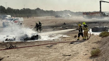 Fighter jet crashes at Dubai Air Show, pilot dead