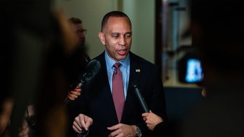 Hakeem Jeffries left scrambling after child reporter asks why voters view Democrats so negatively