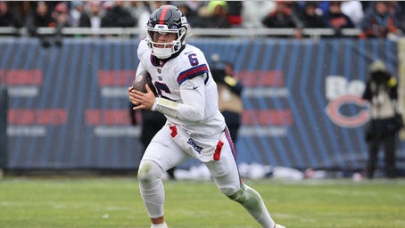 Ex-Giants star Brandon Jacobs sends blunt warning to Jaxson Dart after concussion: 'Learn how to slide'