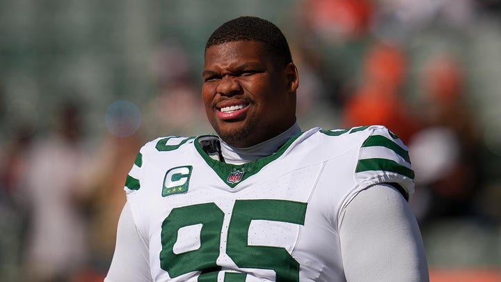 Jets trade Quinnen Williams to Cowboys for a first-round pick | The Herd