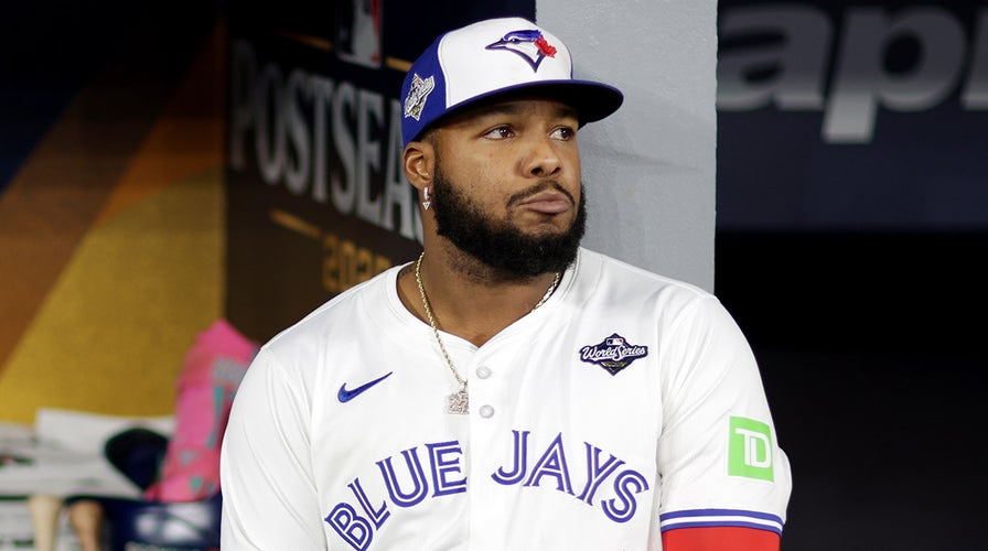 John Schneider on Blue Jays falling short in World Series: 'It stinks', Big Papi, A-Rod & Jeter react