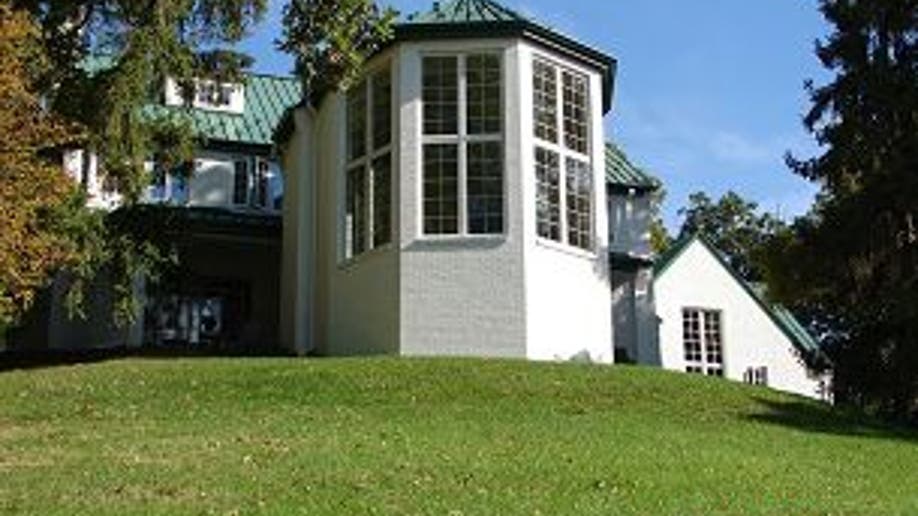 Dem House candidate Christina Bohannan's mansion