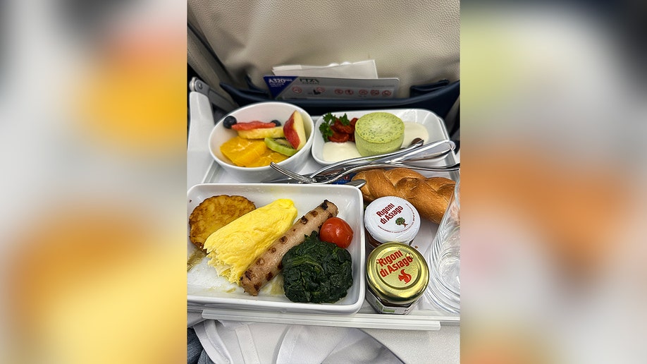 Thanksgiving dinner on the Vatican plane.