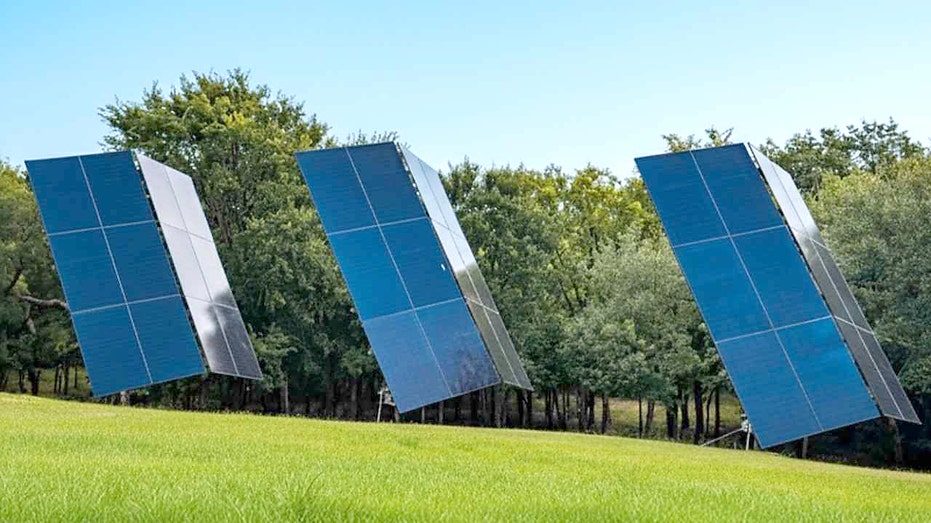 Texas startup raises $5.5M for revolutionary solar towers that produce 50% more energy