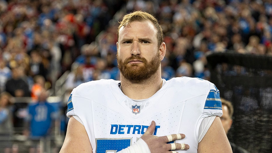 Lions great comes out of retirement to help in playoff push: reports