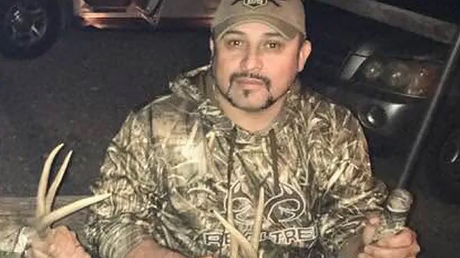 A Texas father died over the weekend after he accidentally shot himself while removing his firearm from the car during a hunting trip in Northeast Texas, officials said.