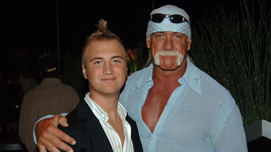 Hulk Hogan's son teases wrestling career after snapping selfie outside ring: 'You never know'