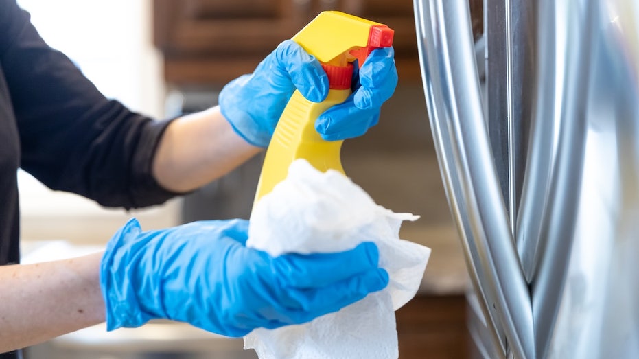 Common cleaning chemical tied to spike in liver disease across US, researchers say