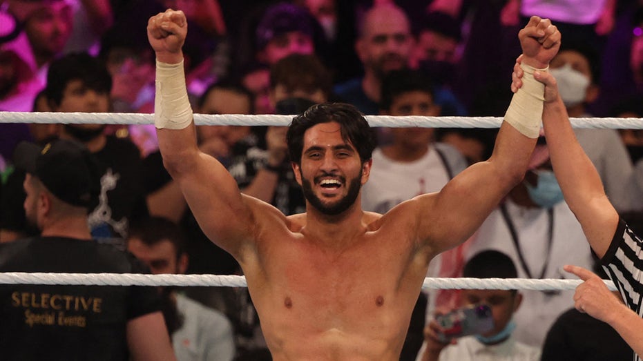 Pro wrestling star celebrates Dick Cheney's death, Mamdani's NYC win