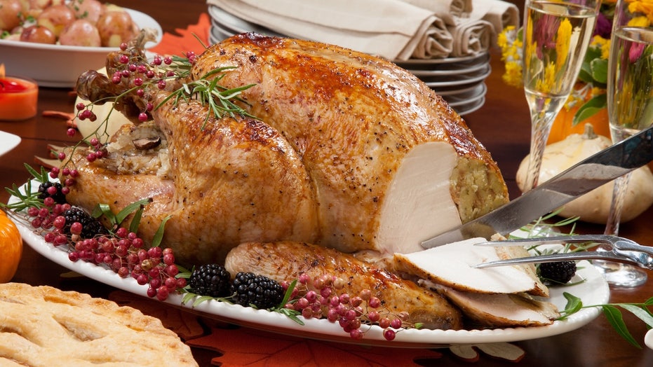Carve like a pro with these 8 Thanksgiving carving knives Internet InfoMedia turkey carving