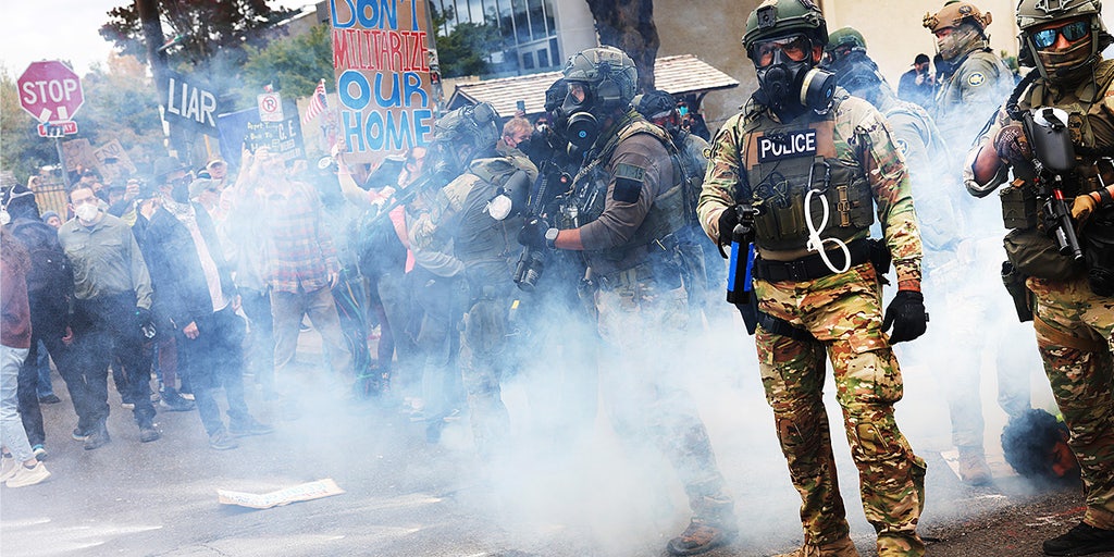 Oregon parents, teachers form networks to monitor ICE activity near schools
