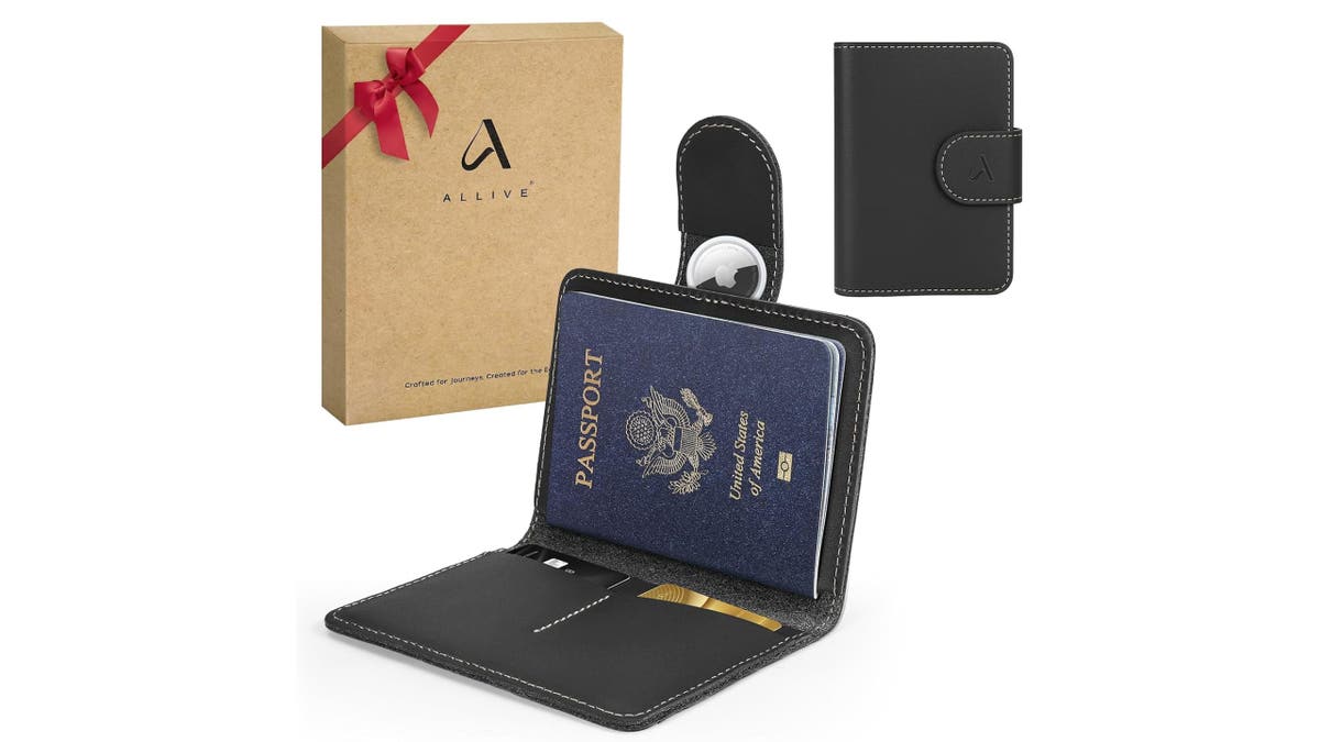 This holder with an AirTag can quickly find a lost passport.