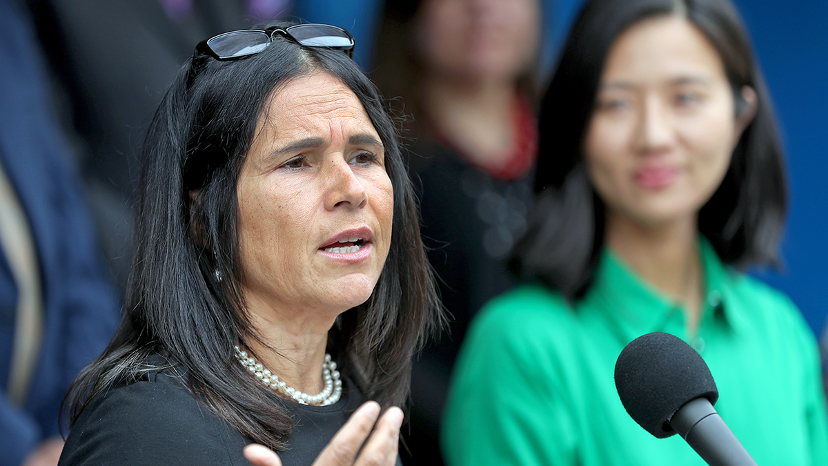 Brenda Casselius de Minnesota