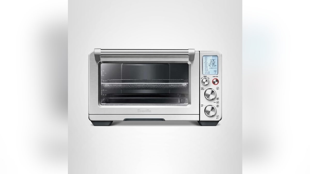 This Breville works like a second oven without giving up your entire counter.