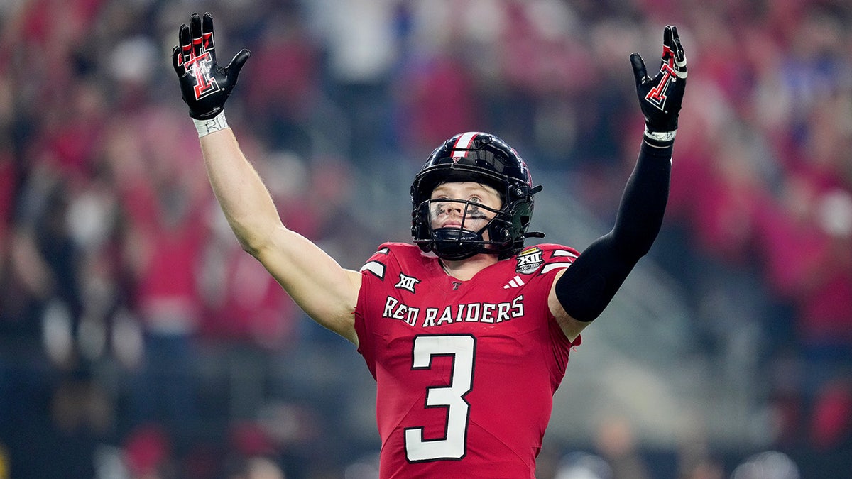 Coy Eakin celebrates