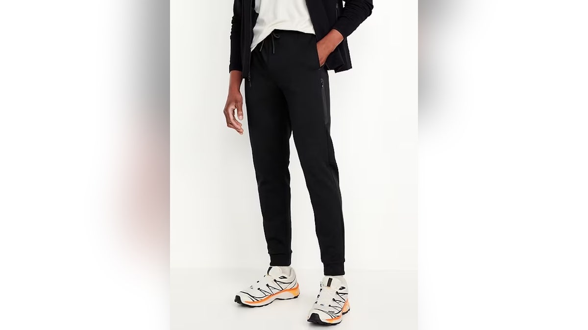 Get a more tailored look to your activewear.