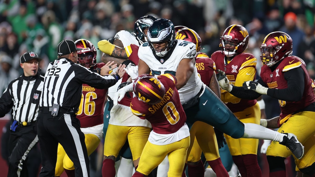 Eagles Commanders Brawl Results In 3 Ejections Saturday Night Game Eagles Commander Brawl 